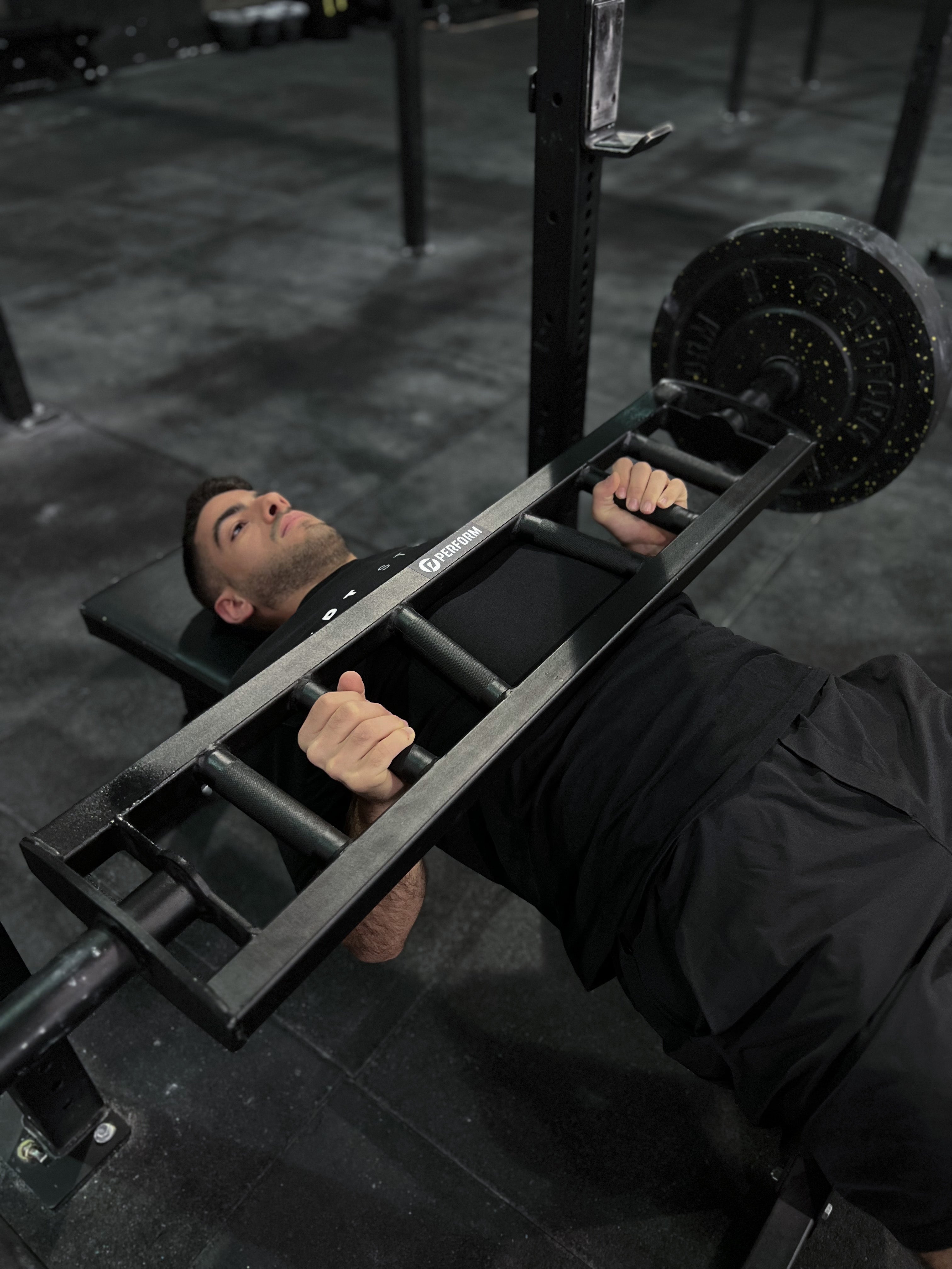 Multi grip bar bench press hot sale